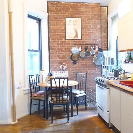East Village Homestay นิวยอร์ก ภายนอก รูปภาพ