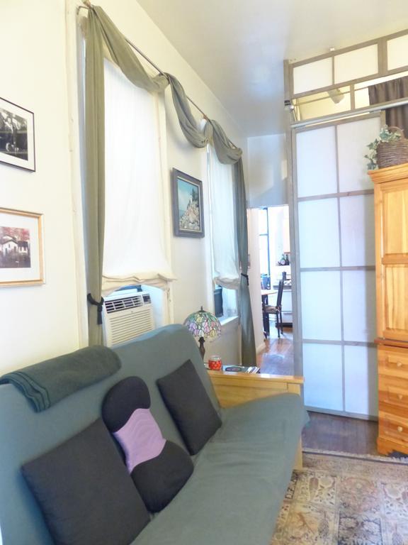 East Village Homestay นิวยอร์ก ภายนอก รูปภาพ